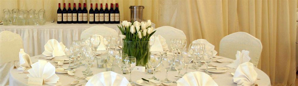 Vaughan Lodge Hotel Лехінч Екстер'єр фото